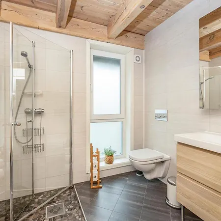 펜션 3 Bedroom Awesome In Tustna Leira (More og Romsdal)