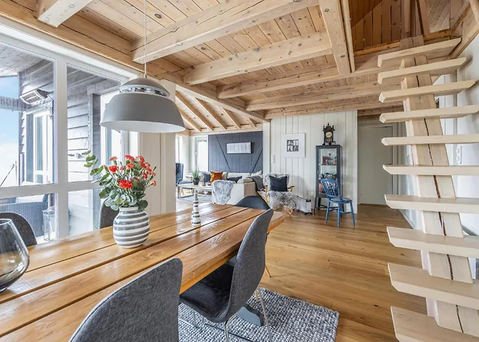 4 Bedroom In Tustna Casa vacanze Leira (More og Romsdal)