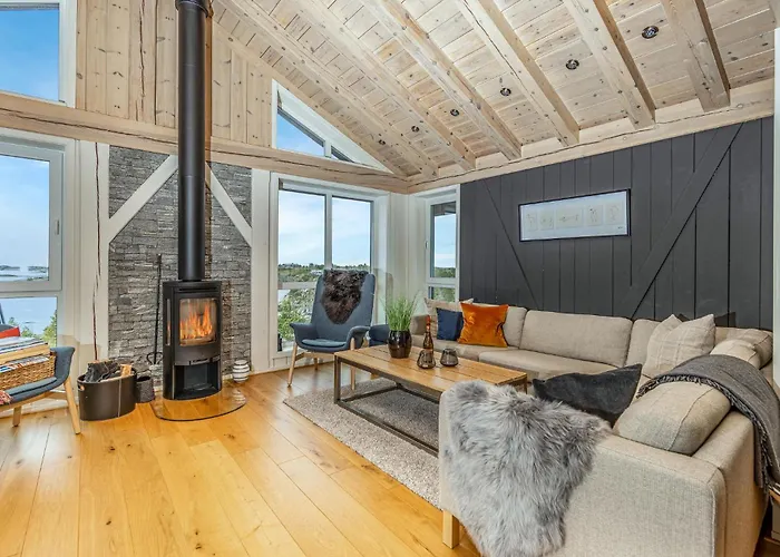 Casa vacanze 4 Bedroom In Tustna *