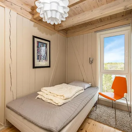 4 Bedroom In Tustna *